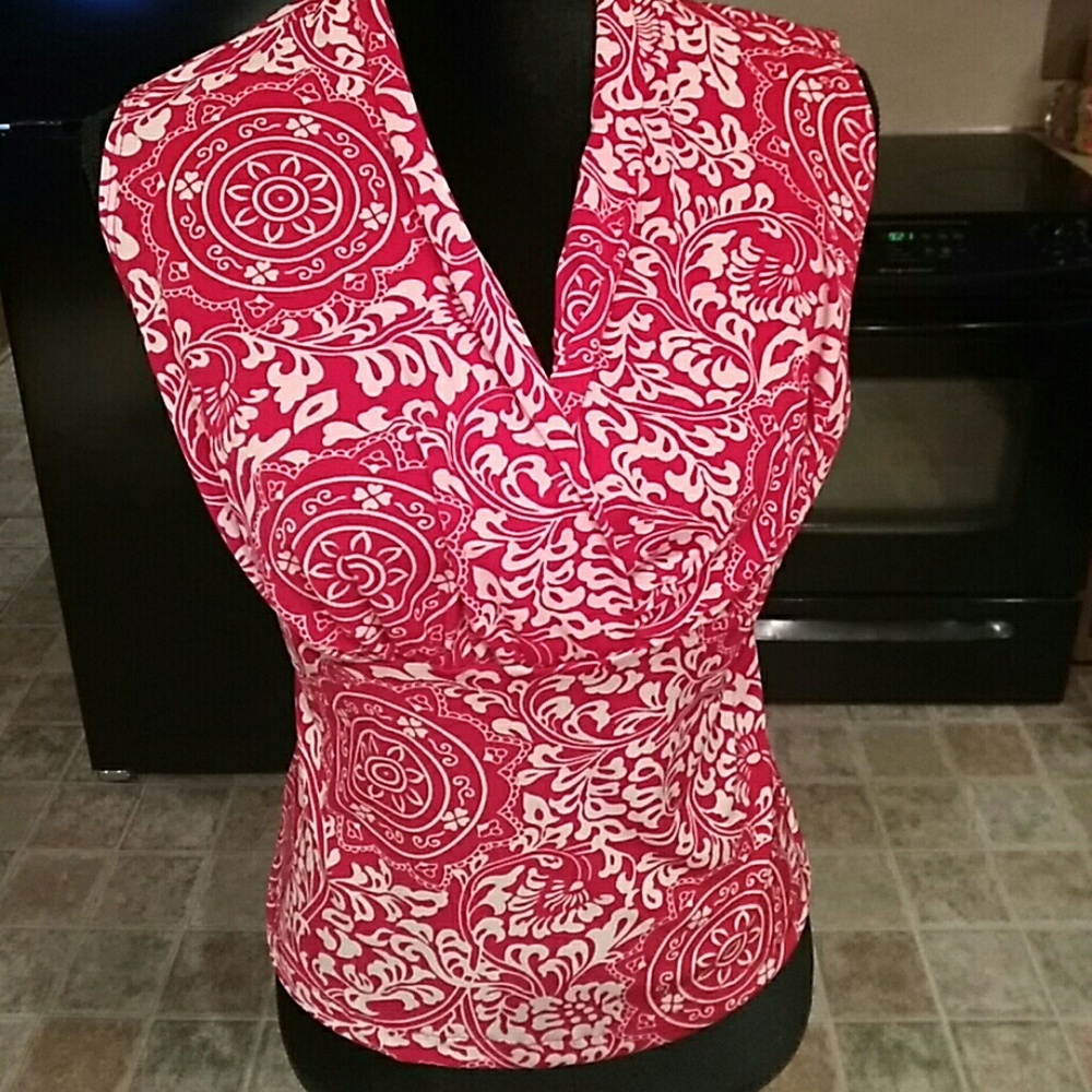 Sleeveless blouse, v-neck - CLASSY! 🎩